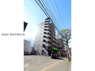 ドエル円山（旧 サ ン コ ー ト 円 山）の物件外観写真